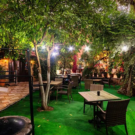 Zemira Garden Hotel